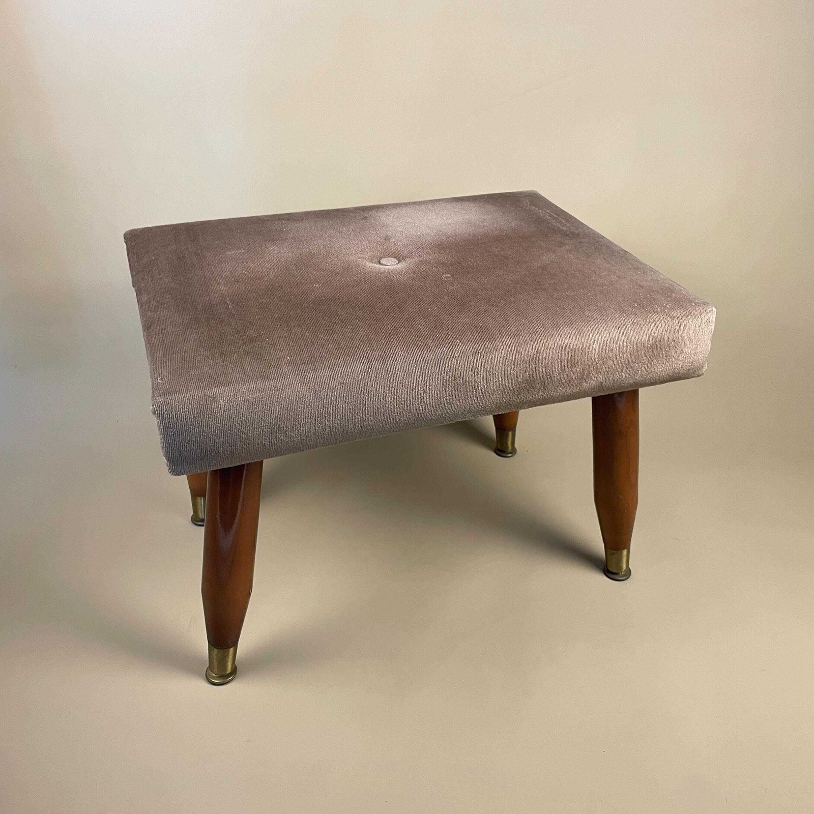 Antique Velvet Wooden Stool Wood Cottage Furniture Rectangle Taupe Hallway Farmhouse Seat 33x47x36cm Footstool Foot Retro Pin Legs photo vinterior
