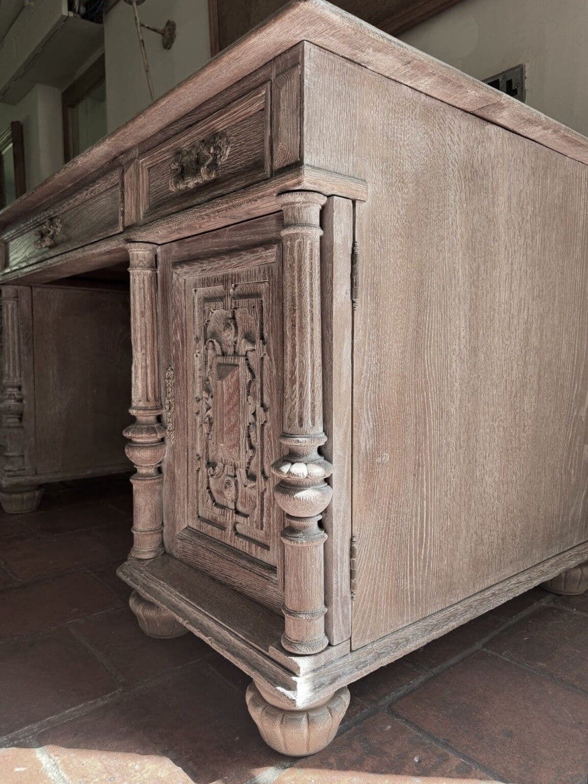 photo vinterior Antique Ornate Dutch Oak Lime Waxed Pedestal Kneehole Desk