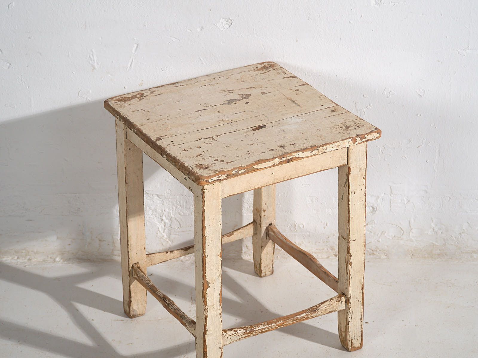 photo furniture Antique Low Table Set (C.1920). Set Of 2 Pieces #5