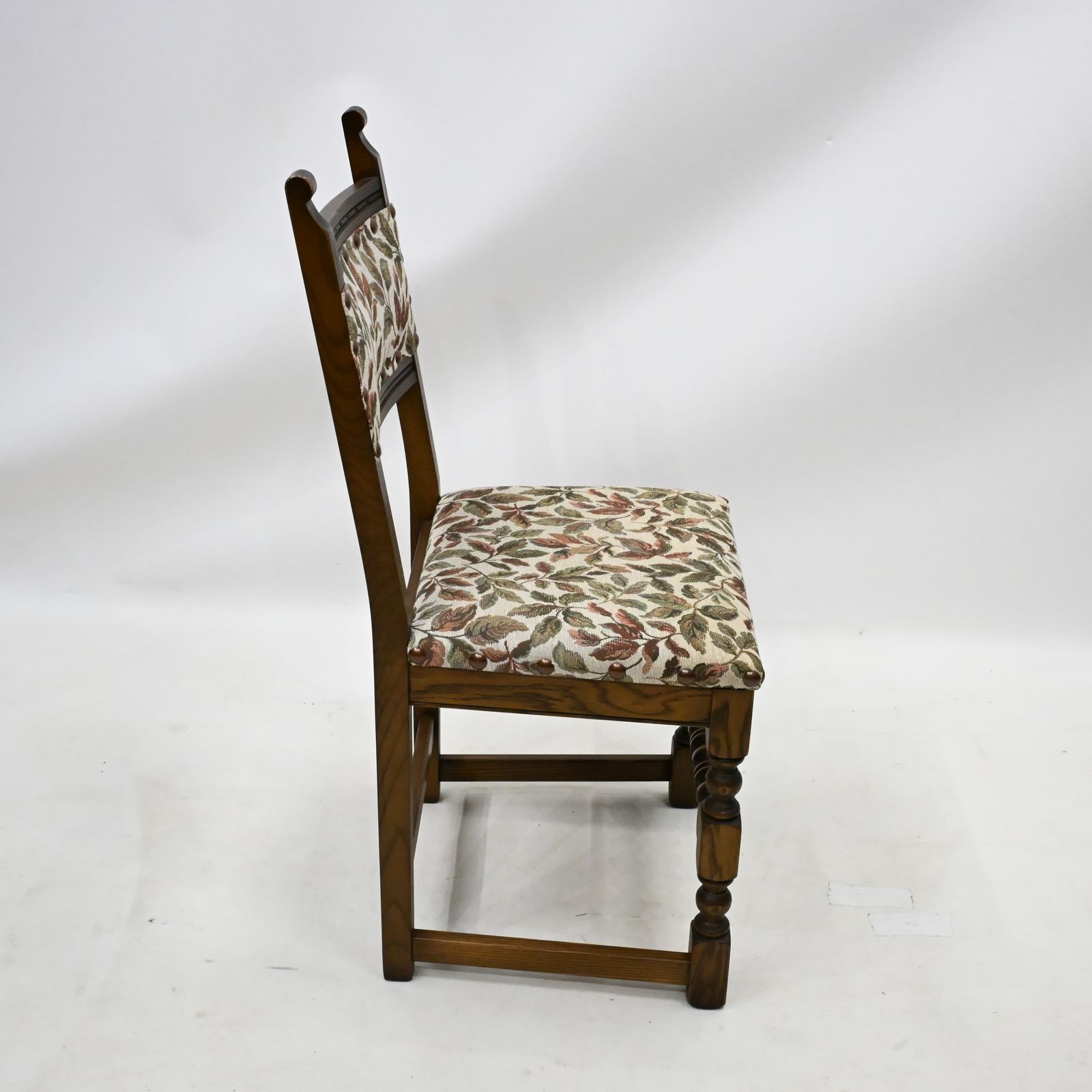 photo vintage 6 Old Charm Dining Chairs Light Oak Studded Upholstery 2 Carver Free Uk Delivery