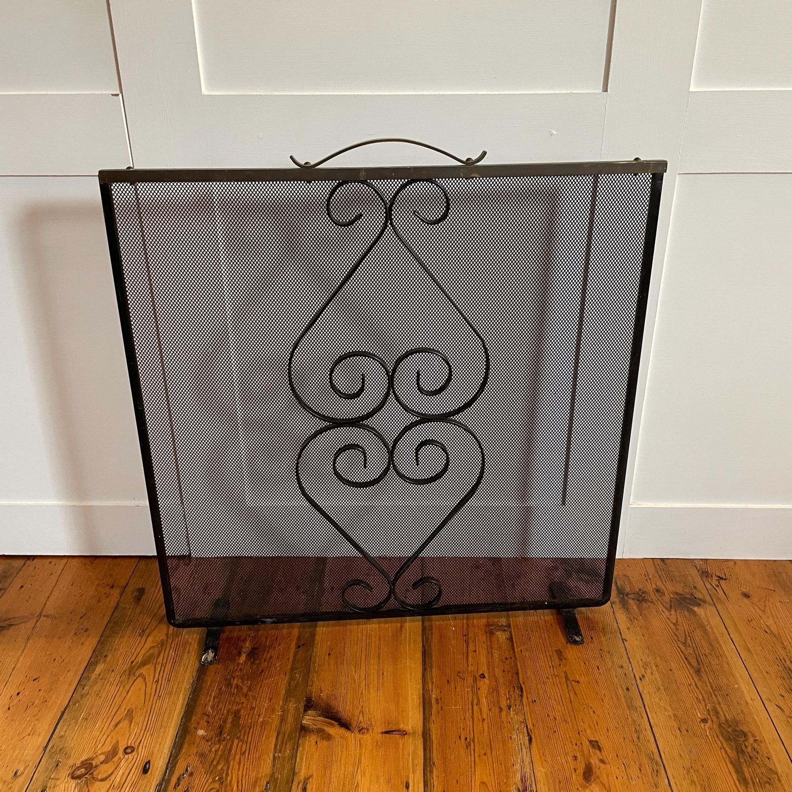 Antique Fireguard Fireplace Screen Metal Cast Iron Black Vintage Fire Guard Victorian Ornate Freestanding Patterned Rectangle Brass Mesh