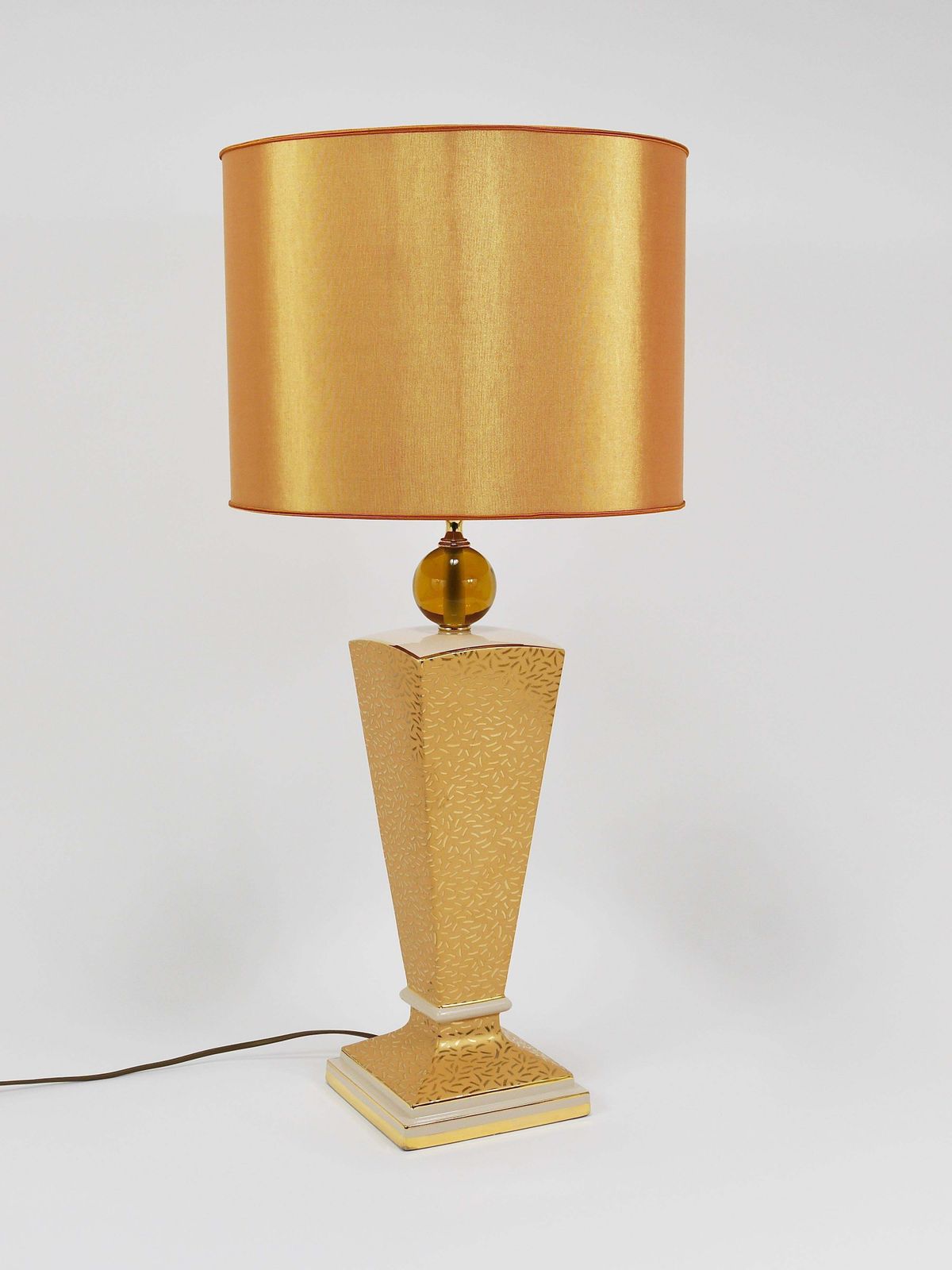 Post Modern Memphis & Art Deco Style Porcelain Table Or Side Lamp, Italy, 1980s photo furniture