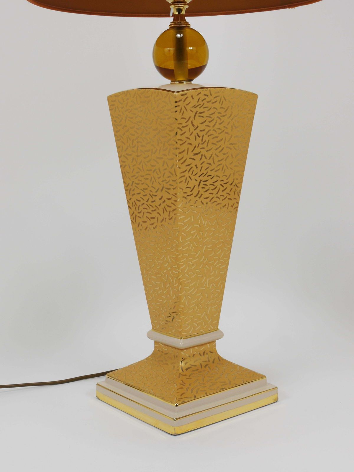 photo furniture Post Modern Memphis & Art Deco Style Porcelain Table Or Side Lamp, Italy, 1980s