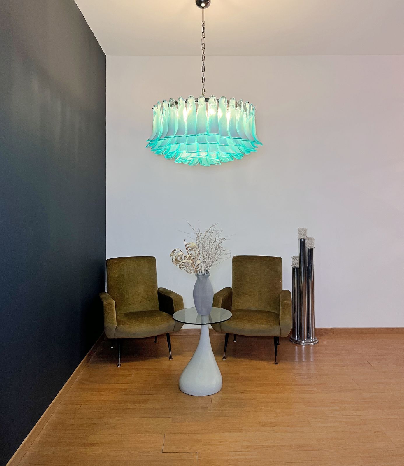 photo vinterior Large Murano Glass Chandelier  101 Turquoise Lattimo Glass Petal