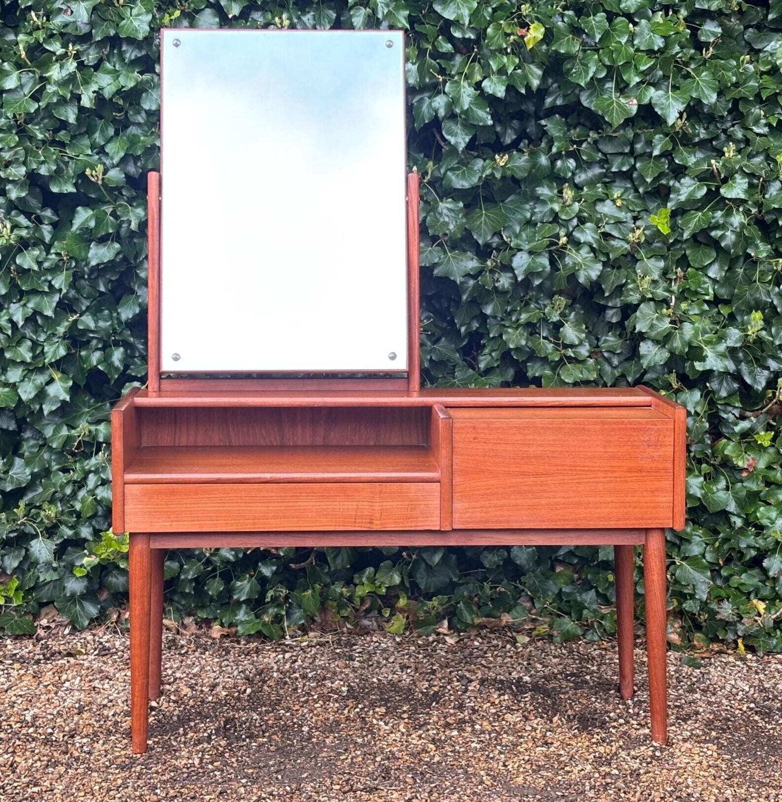 Vintage Melvin Mikkelsen Møbler Dressing Vanity Table photo for sale