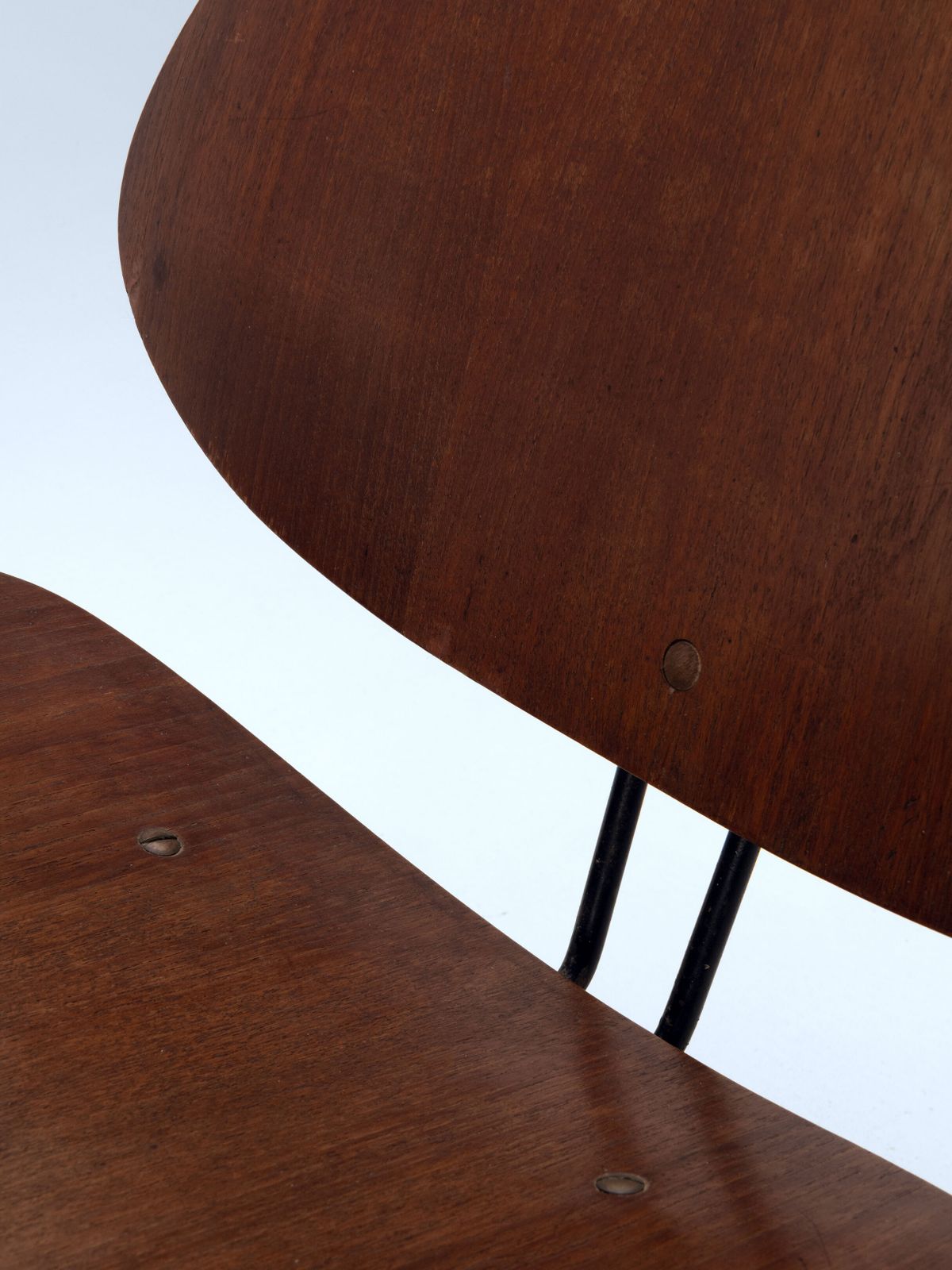 P31 Lounge Chair   Osvaldo Borsani photo buy