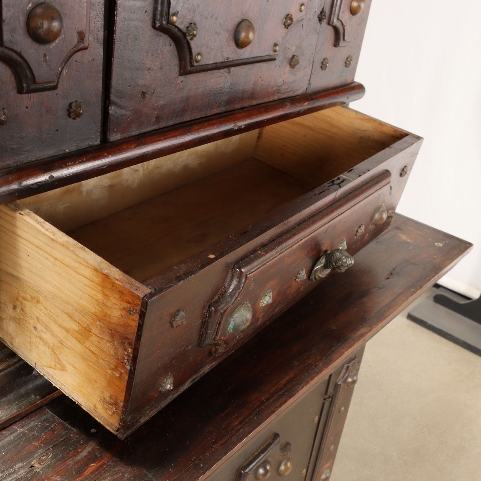 Antique Neo Baroque Cupboard Silver Fir Italy XIX Century photo 1480.0