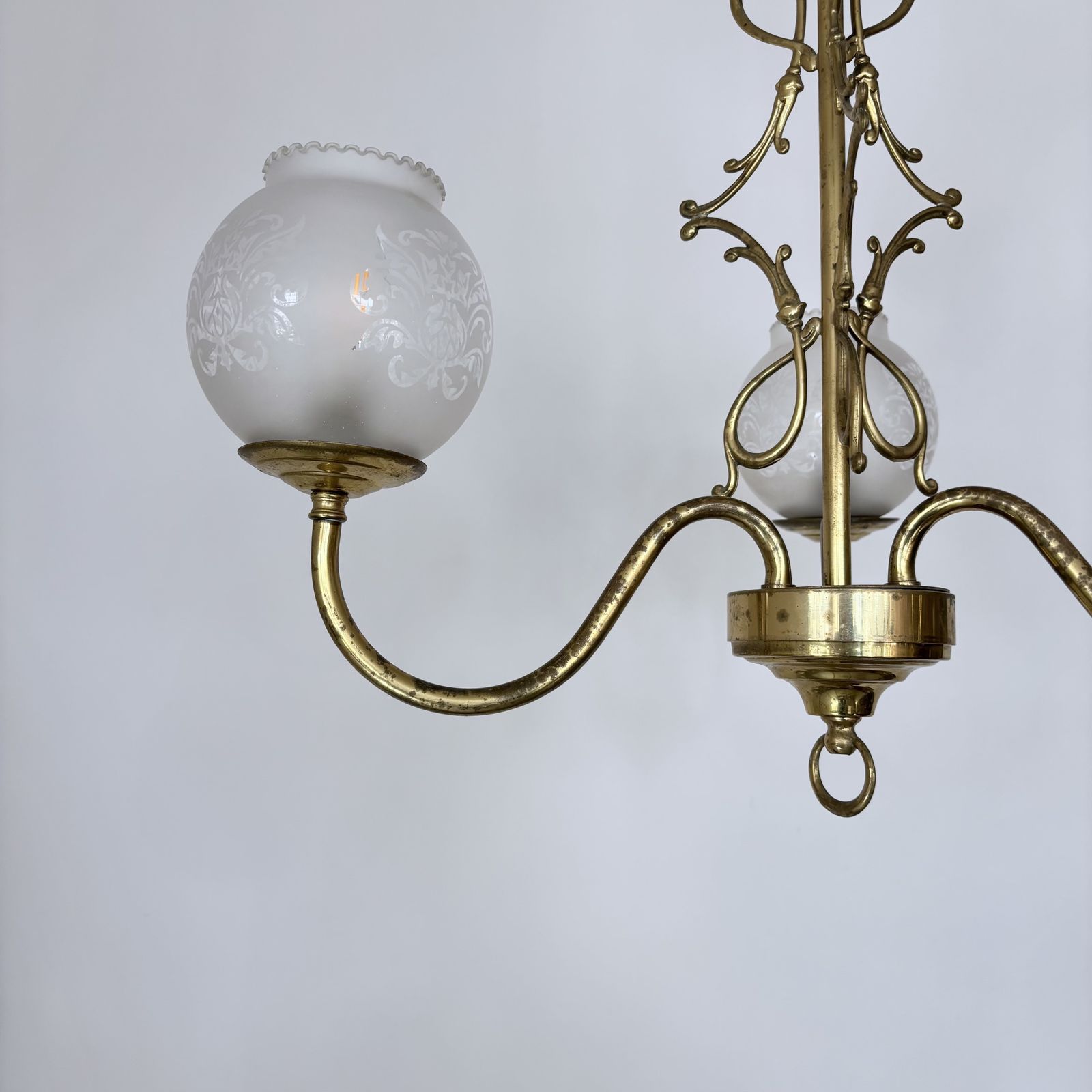 Late 20th Century Brass Chandelier With Frosted Globe Shades photo 165.0