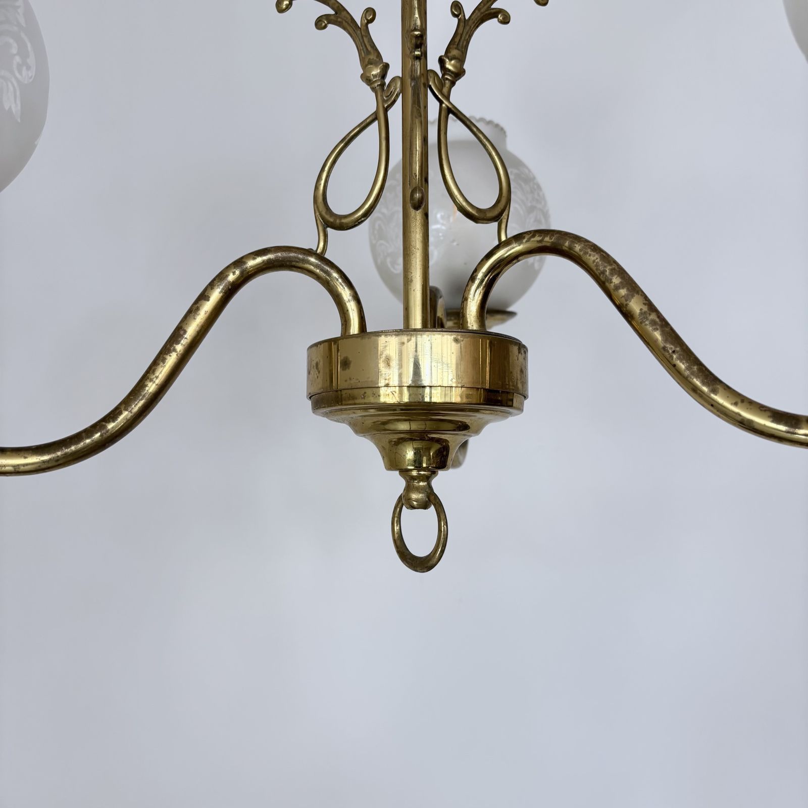 Late 20th Century Brass Chandelier With Frosted Globe Shades photo vinterior