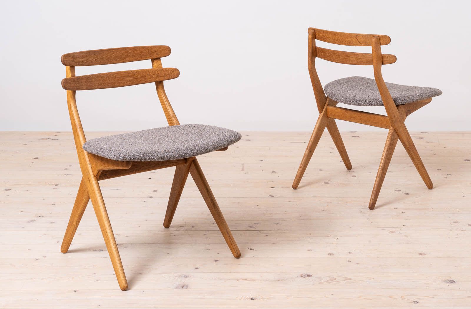 Set Of 4 Dining Chairs, Model Saks By Poul Volther, Timless Danish Design, Fully Restored photo Furniture