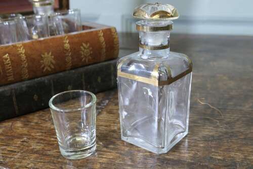 Vintage Novelty Ceramic Trompe L’oeil Cave De Liqueur photo for sale
