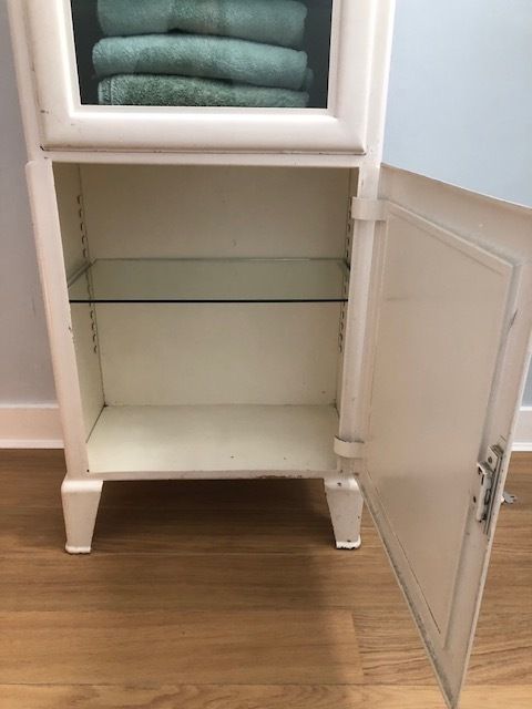 Vintage Metal Medical Cabinet, 1950s/60s photo furniture