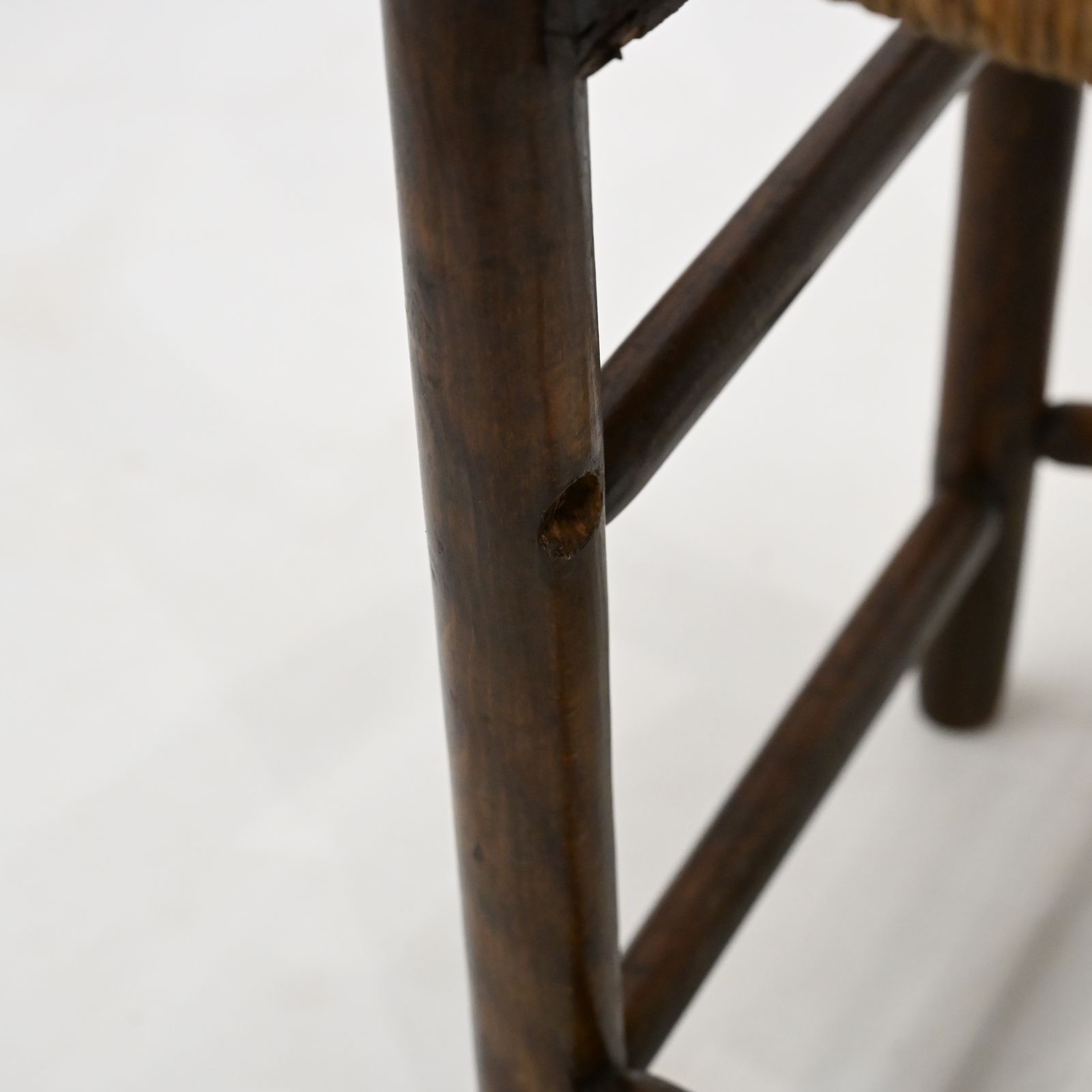 547.0 Set Of 7 Georgian Dining Chairs With Rush Seats Back Carvings Free Uk Delivery photo
