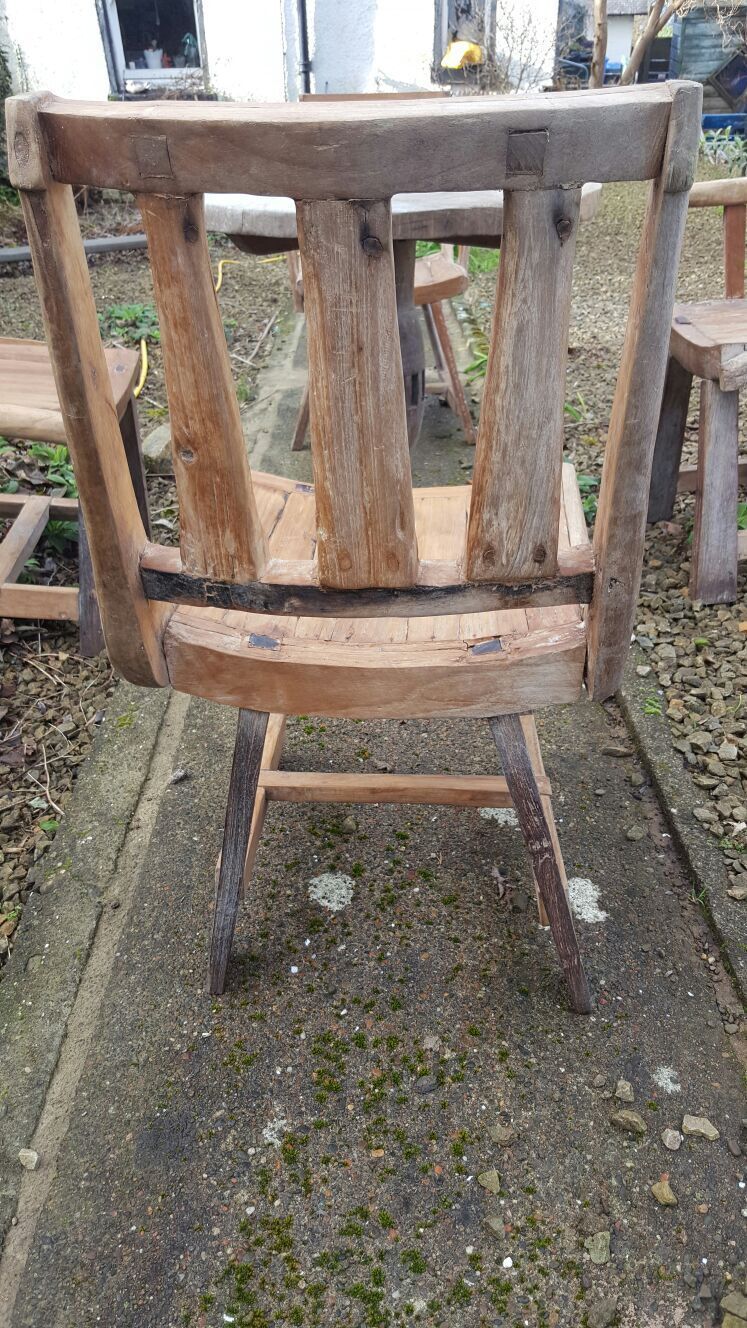 photo vintage Fabulous Unique Table And Chairs