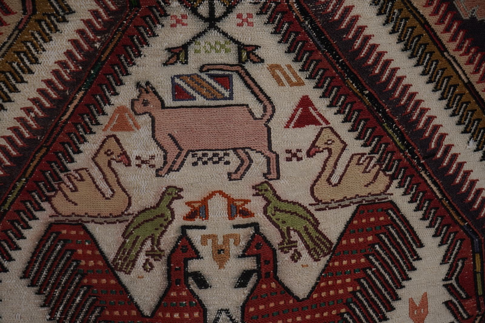 Vintage Animal Pattern Soumac Kilim Rug 6'2'' X 9'5'' photo 1150.0