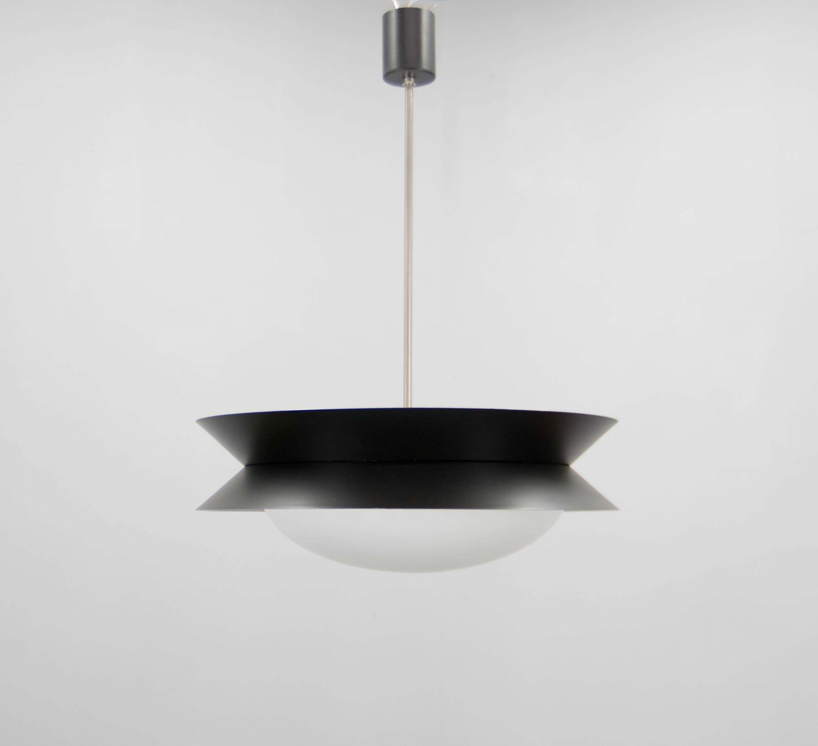 photo furniture Space Age Ufo Chandelier By Napako 1960s, Restored