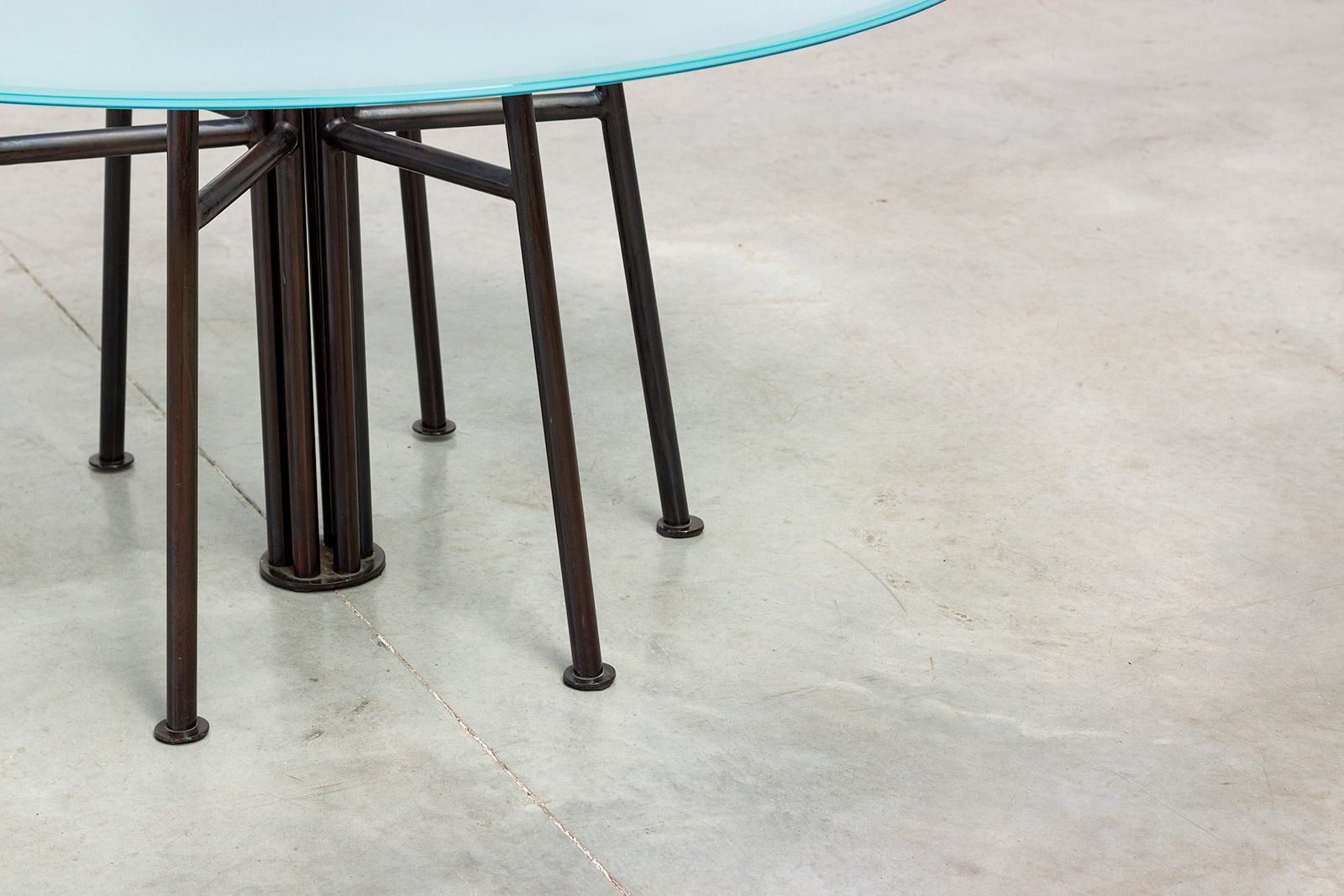 1980s Avant Garde Postmodern Table With Sculptural Geometric Base photo vintage