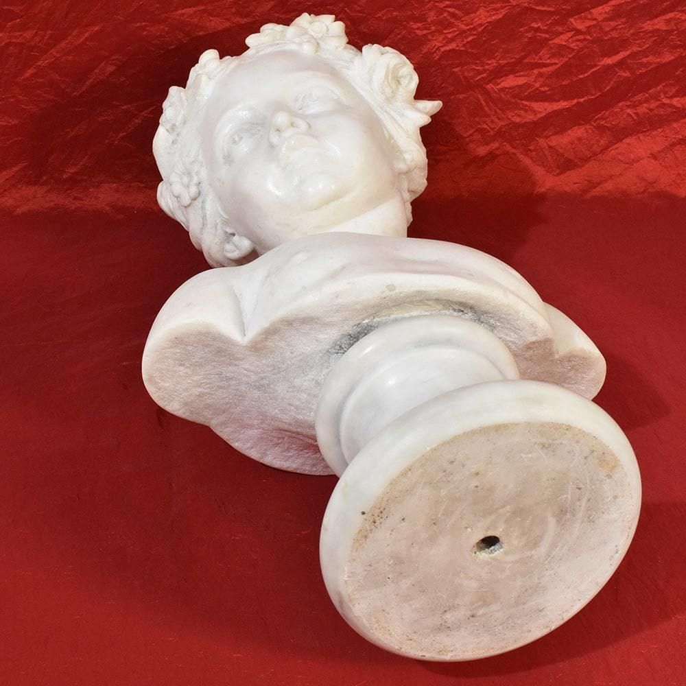 photo furniture Antique Marble, Bust Of Young Girl Sculpture, 19th Century. (Stma63)