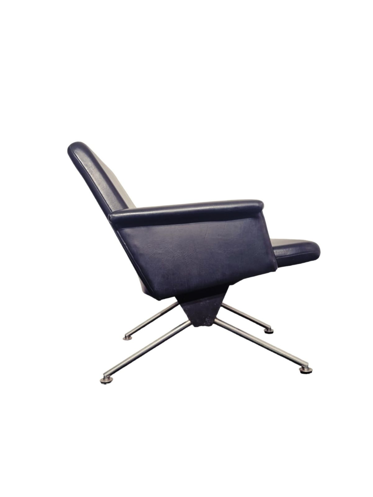 Mid Century Easy Chair No. 1432, By R. Cordemeyer For Gispen, The Netherlands photo for sale