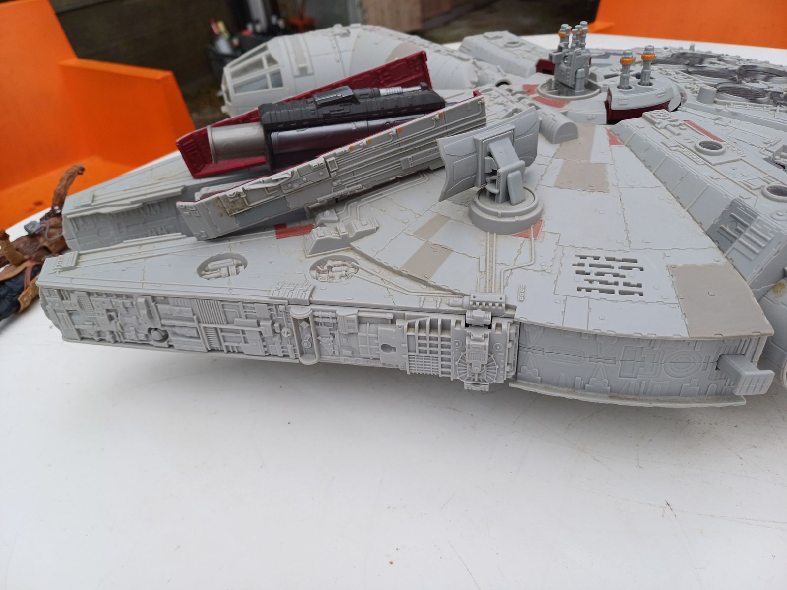photo for sale Vaisseau Star Wars Faucon Millenium Lfl Hasbro S A C  001 C # B367