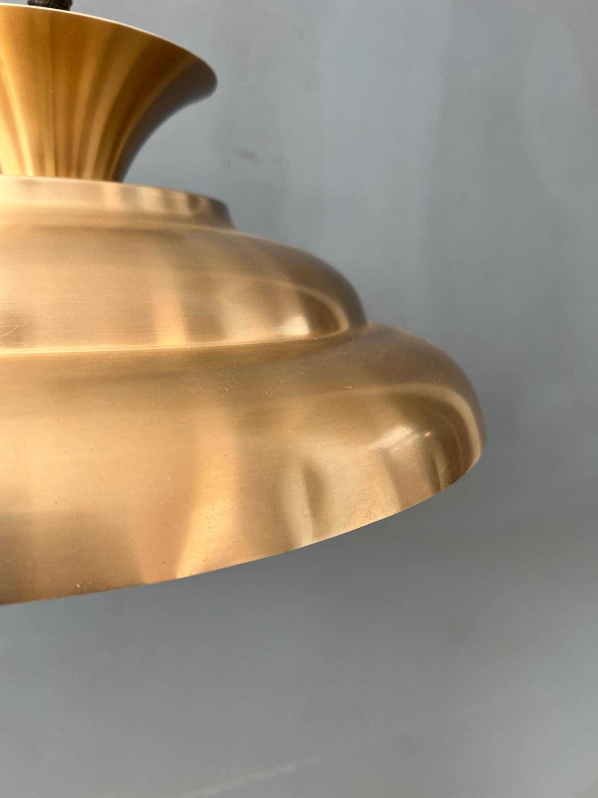 photo furniture Vintage Mid Century Dijkstra Ufo Hanglamp
