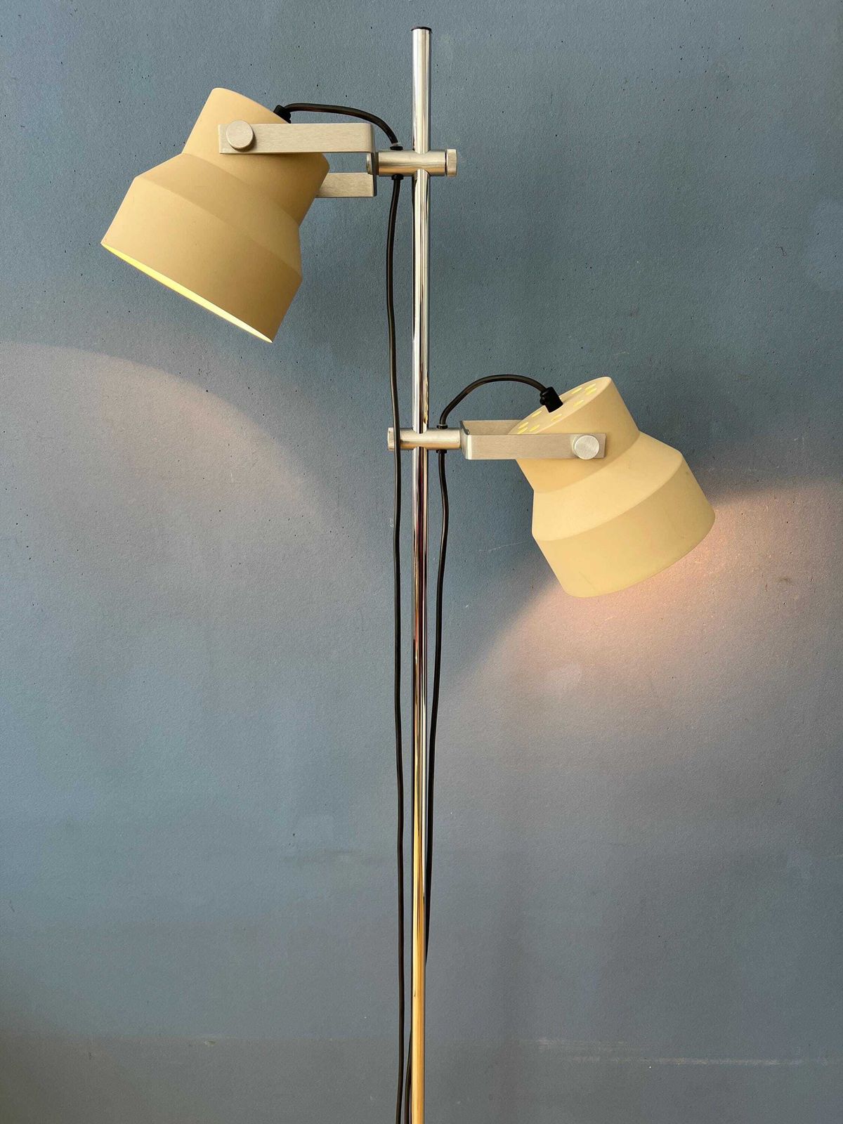 Mid Century Beige Dijkstra Space Age Floor Lamp photo 579.0