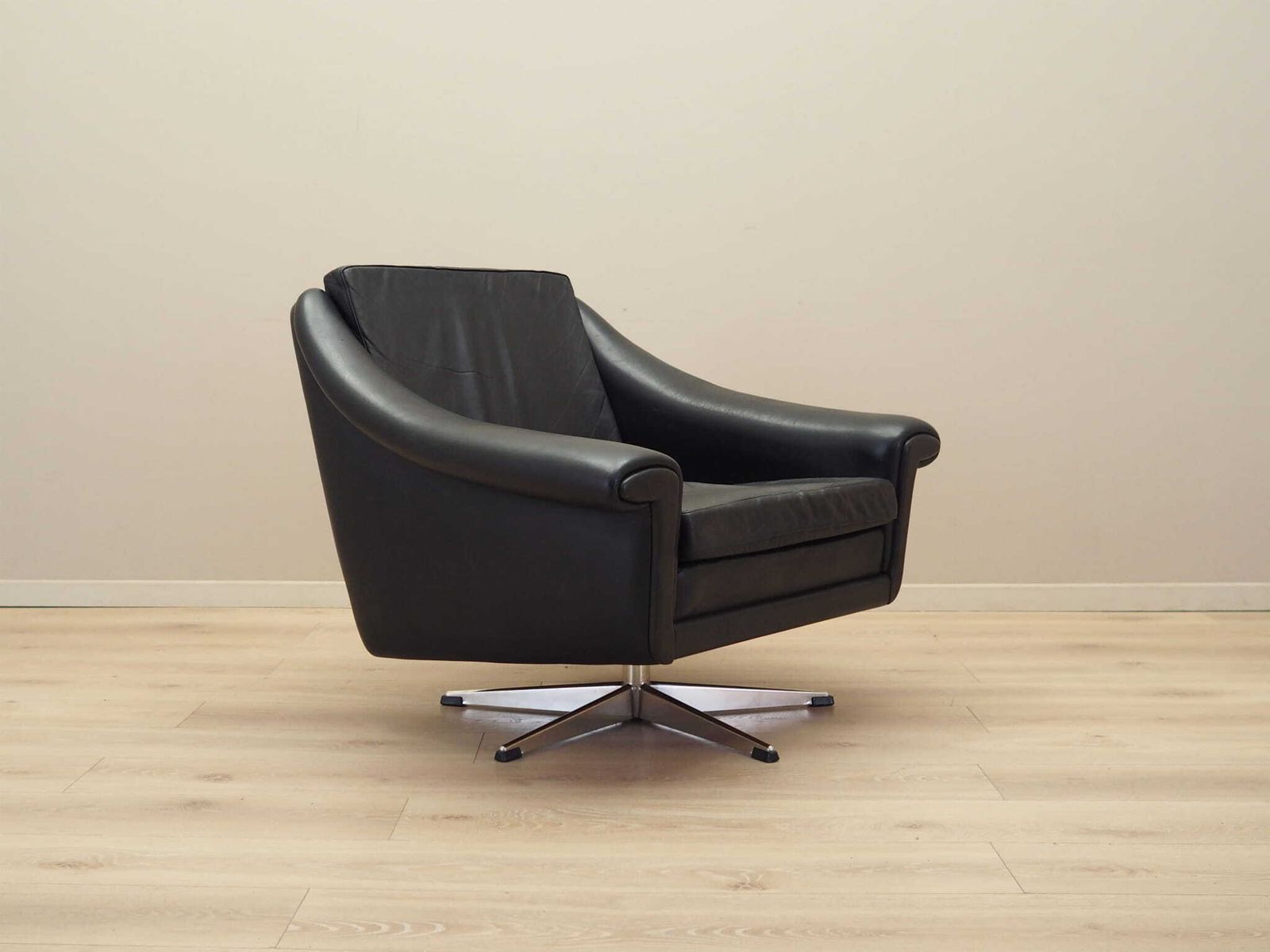 photo for sale Draaifauteuil, Deens Design, Jaren 1960, Fabrikant: Eran Møbler, Ontwerper: Aage Christiansen