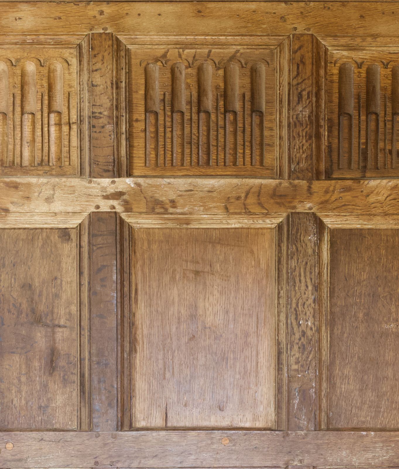 16th Century English Carved Oak Wall Panelling photo for sale