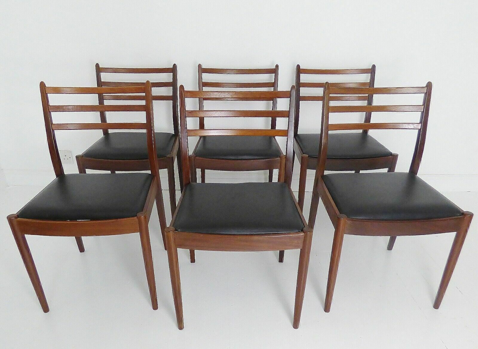 Stunning Set Of 6 Vintage G Plan Teak Dining Chairs   Victor Wilkins