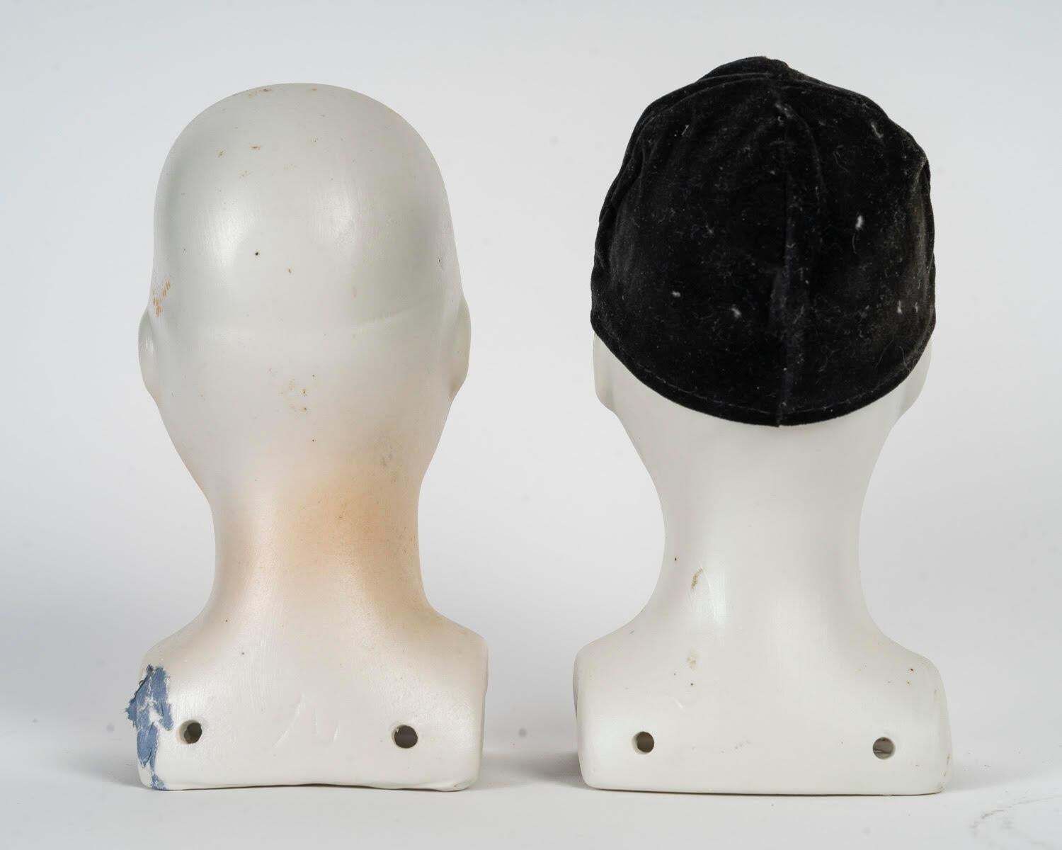 Pair Of Porcelain Doll Heads, 1960. photo 583.0