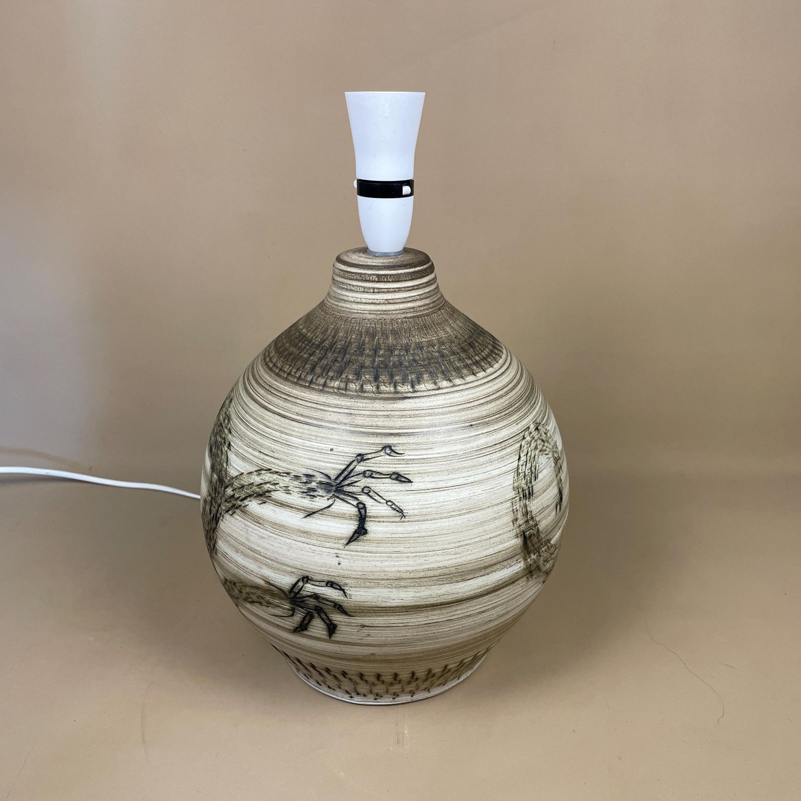 Vintage Clay Lamp Oriental Dragon Light Bedside Cream & Brown Round Circle Chinese Table Lamp photo furniture