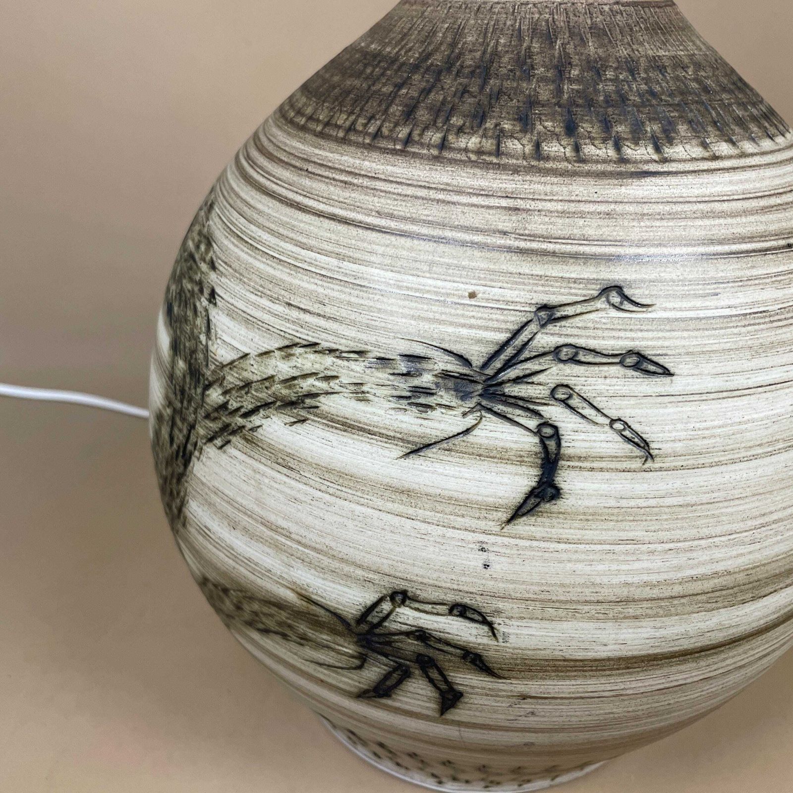 Vintage Clay Lamp Oriental Dragon Light Bedside Cream & Brown Round Circle Chinese Table Lamp photo for sale