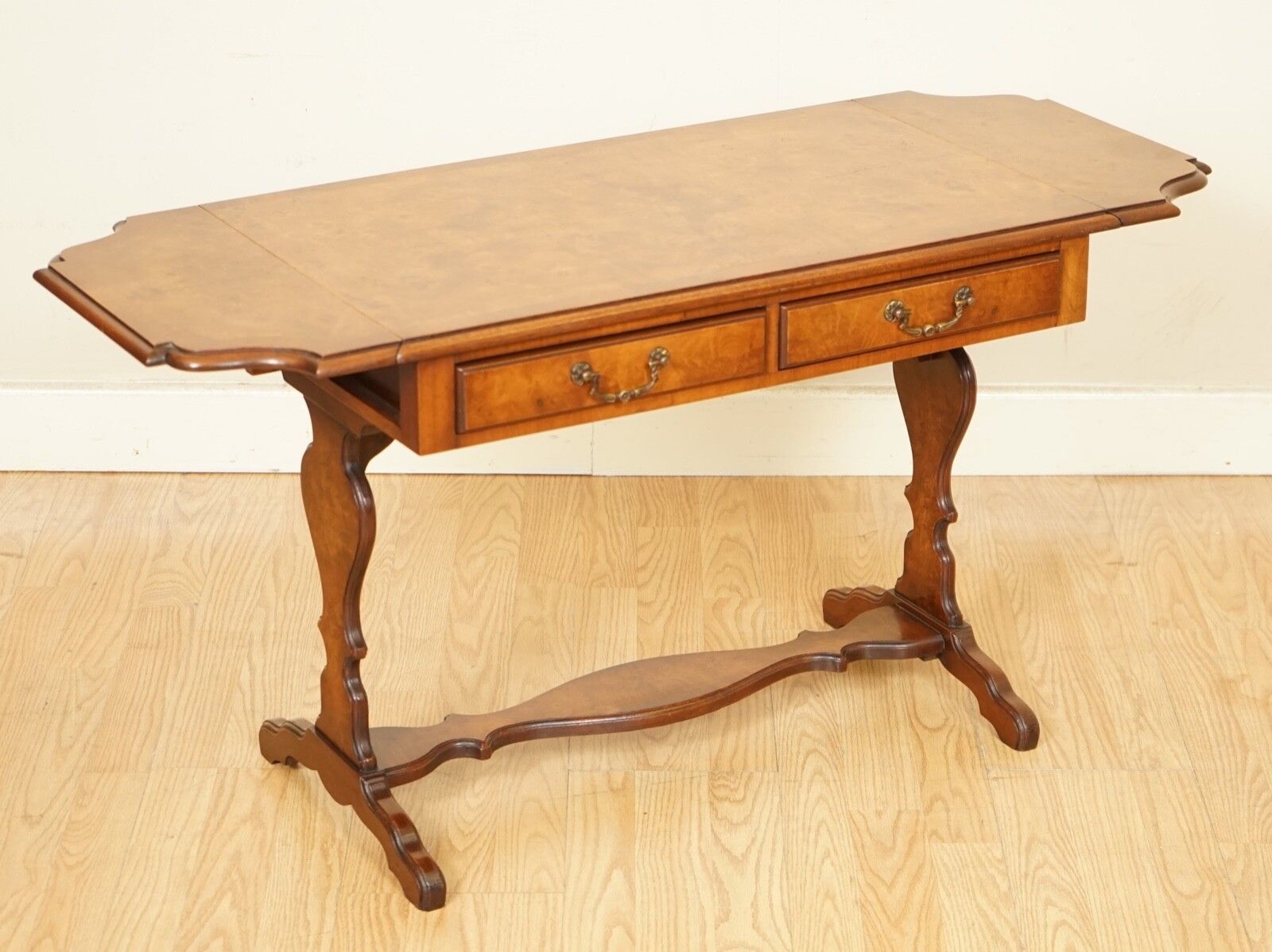 Lovely Bevan And Funnell Burr Walnut Extending Dropleaf Side End Table photo furniture