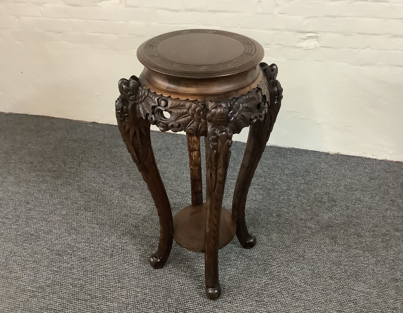 19th Century Chinese Carved Rosewood Jardiniere Plant Stand. photo 575.0