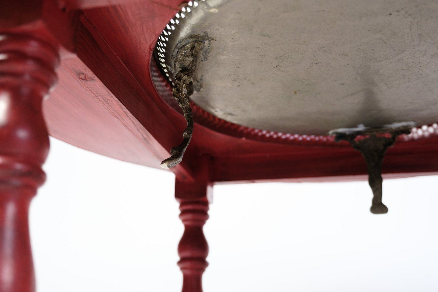 photo furniture Antique Round Red Painted Coffee Table With Built In Brass Tray   Painted Wood & Brass   Chinese Style   1890s