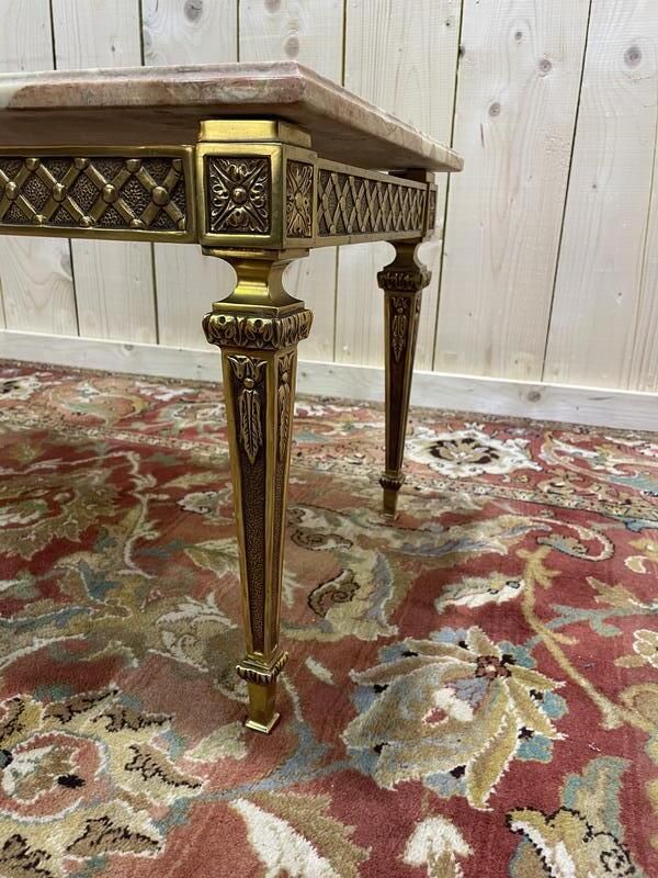 Table Basse De Style Louis XVI En Bronze Doré Et Marbre Rose photo Garden Furniture