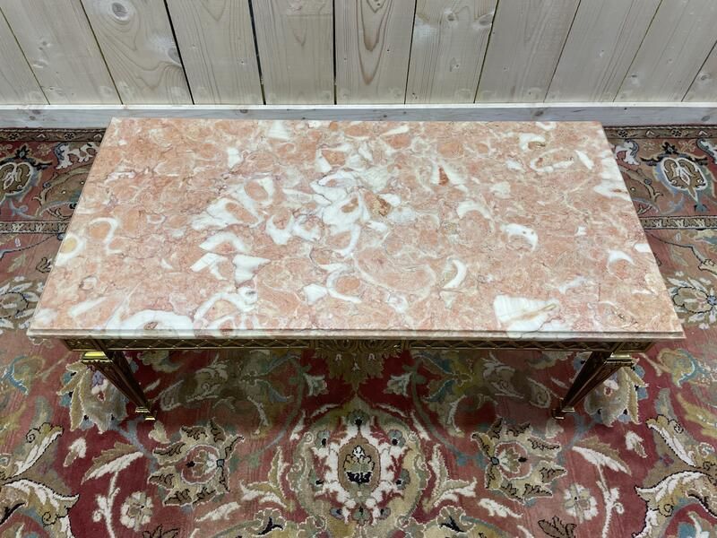Table Basse De Style Louis XVI En Bronze Doré Et Marbre Rose photo 790.0