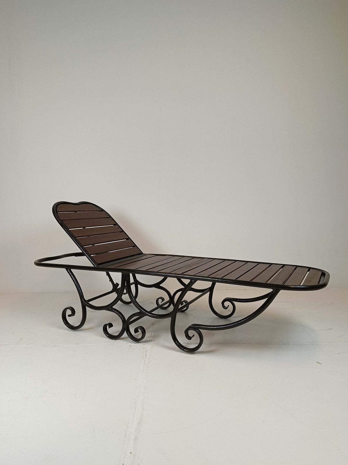 Classic Italian Daybed (2), Early 20th Century photo 935.0