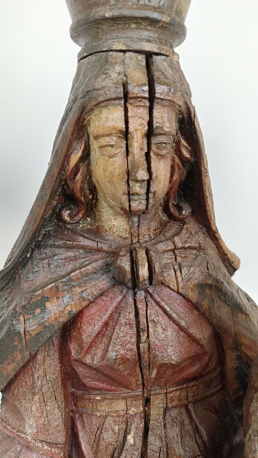 Wooden Statue Of Virgin Mary With Jesus photo Art