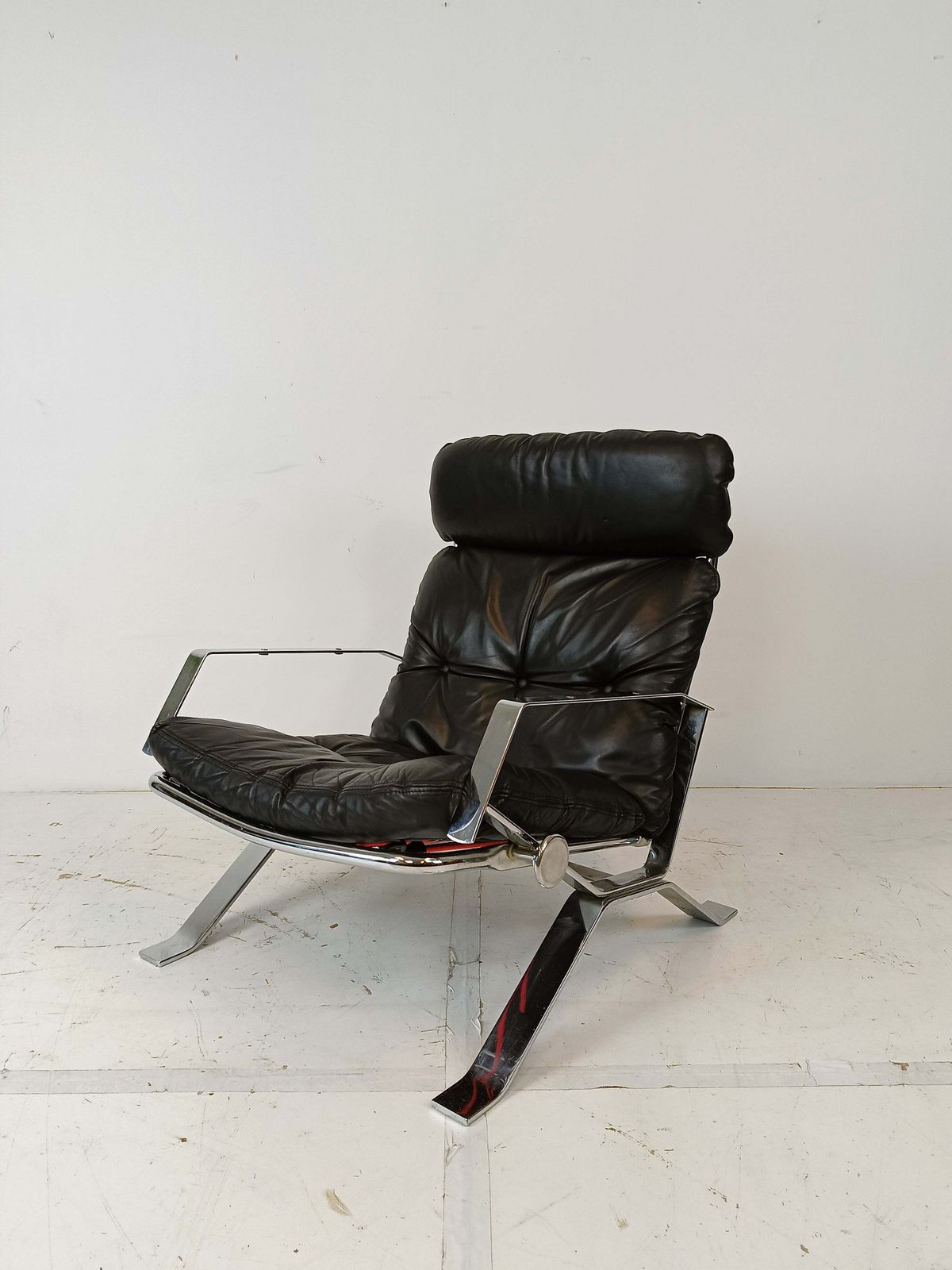Mid Century Lounge Chair For Airborne International, Belgium photo vinterior