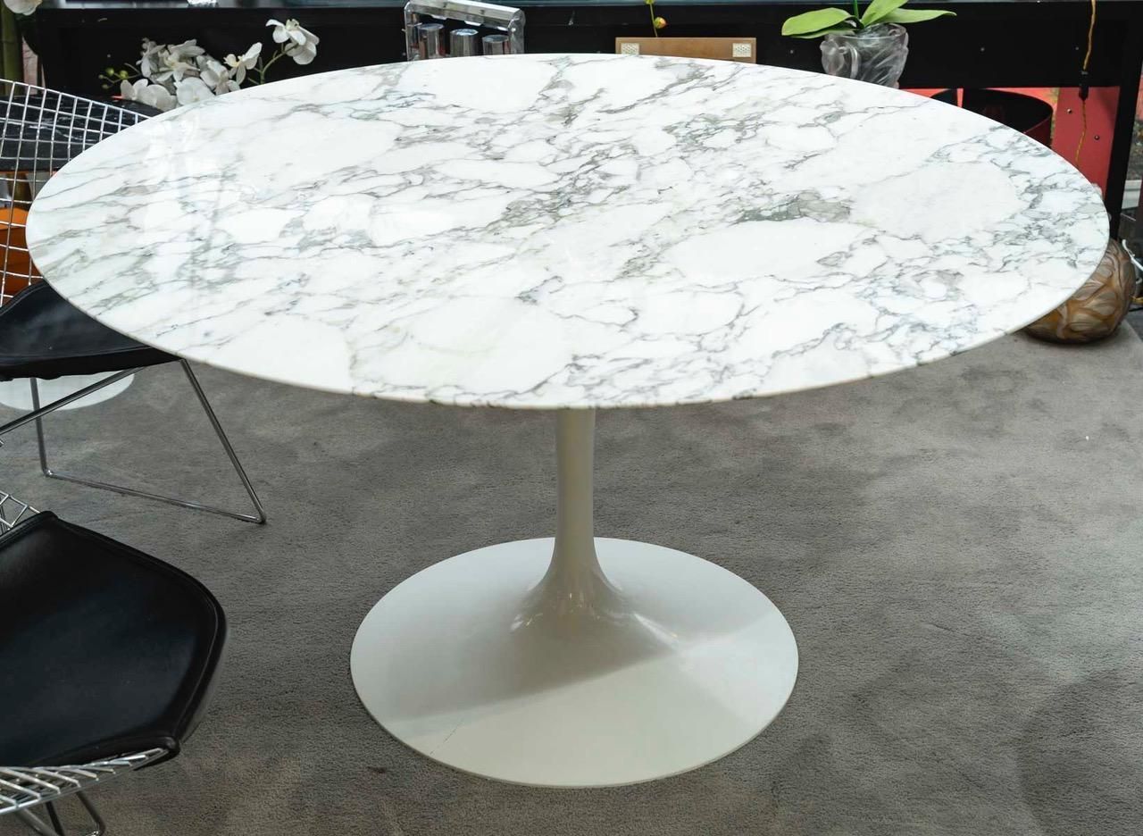 Eero Saarinen & Knoll International, Table “Tulip” 137 Cm photo furniture