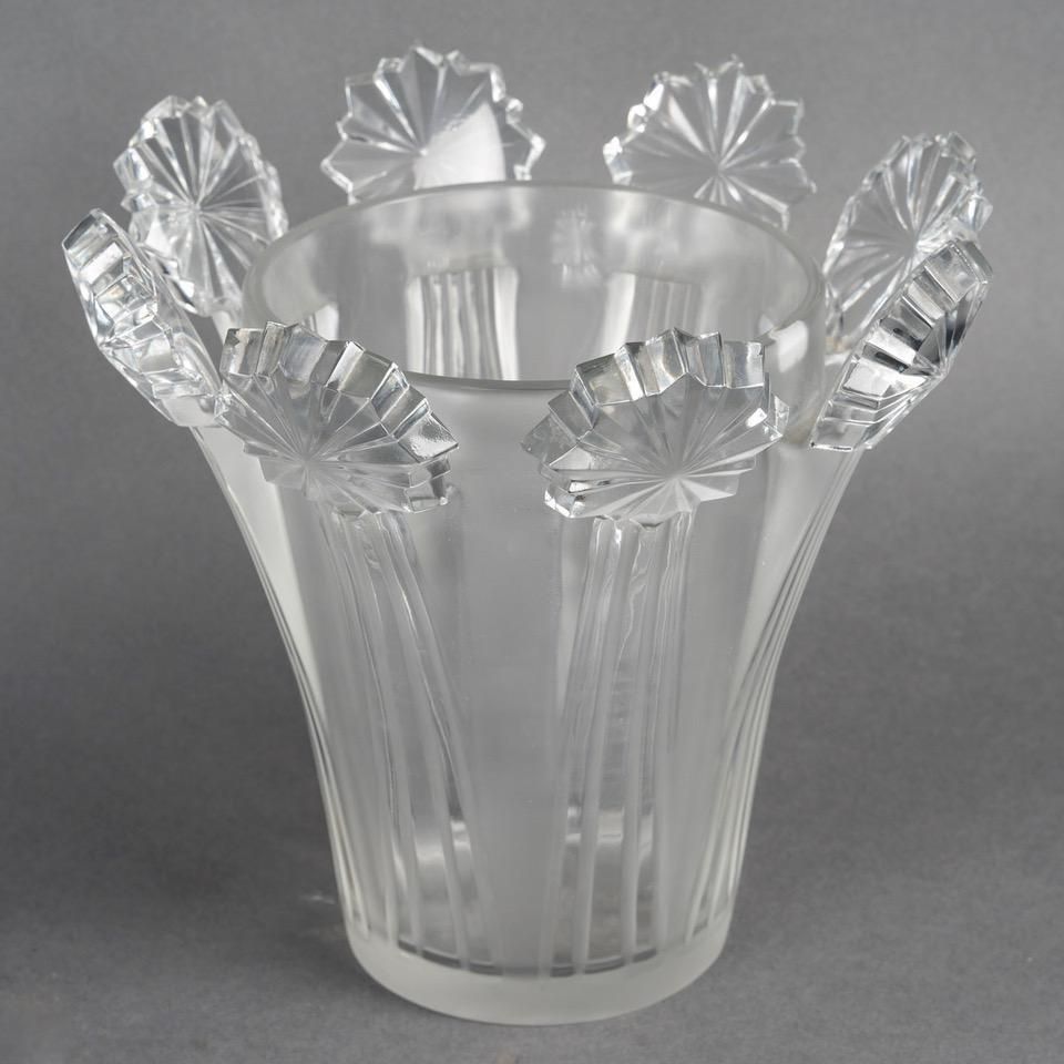 Marc Lalique  1950  “Sirius” Crystal Vase Also Known As “Cometes” Vase photo 3814.0