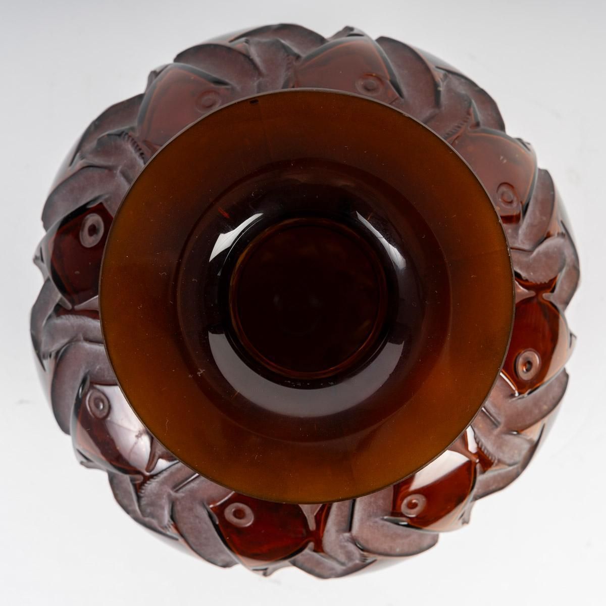 René Lalique, 1928   “Penthièvre” Amber Tinted Vase . photo 20579.0