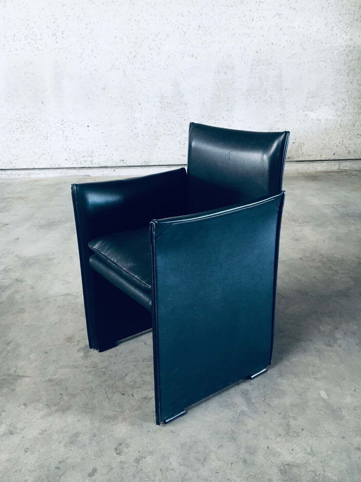 photo for sale Postmodern Design 401 Break Fauteuils Van Mario Bellini Voor Cassina, Italië, Jaren 1980