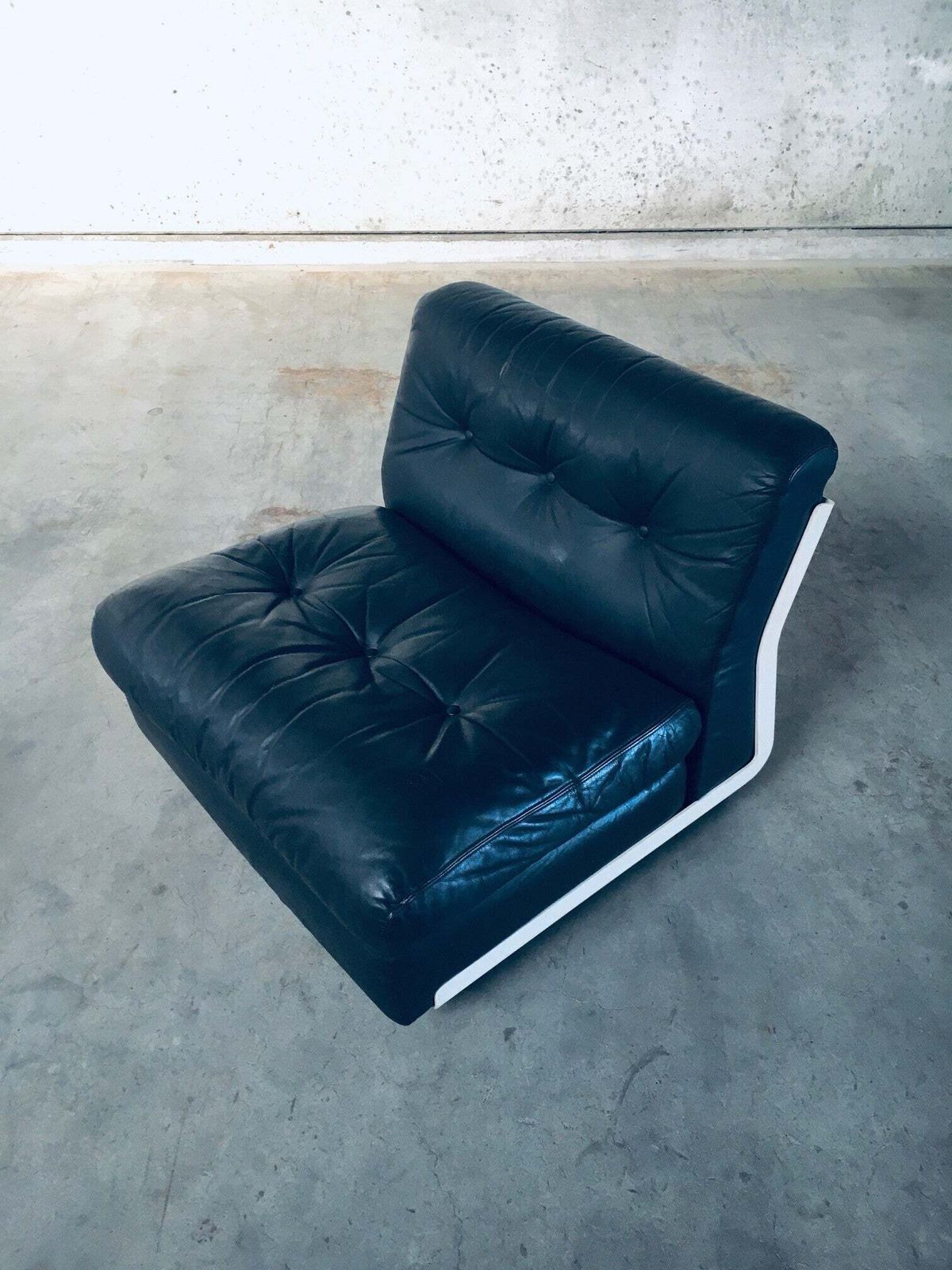 photo buy 1970's Midcentury Modern Design Amanta Modular Sofa By Mario Bellini For B&B Italia