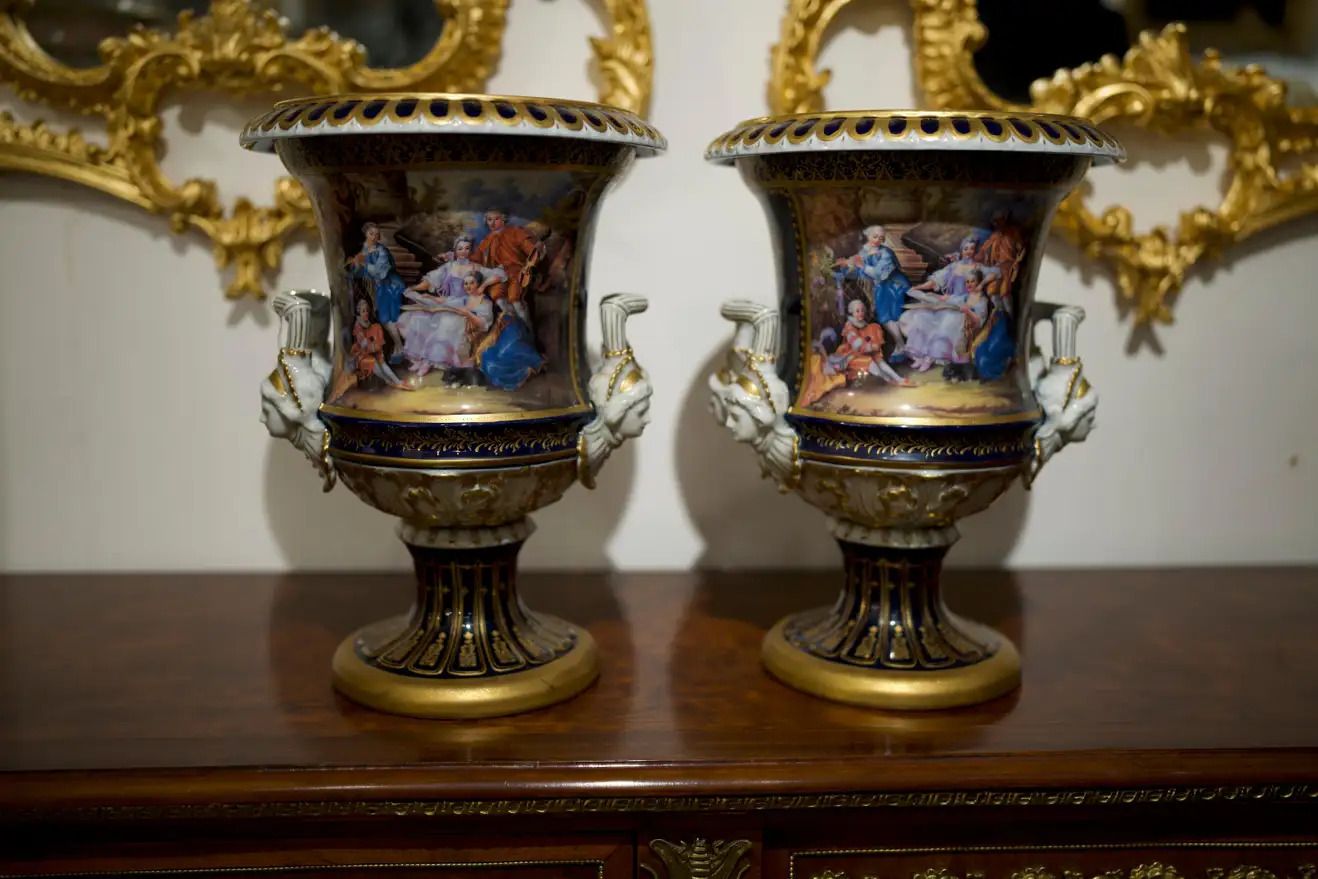 Pair Of 19th Century Royal Vienna Urns photo furniture