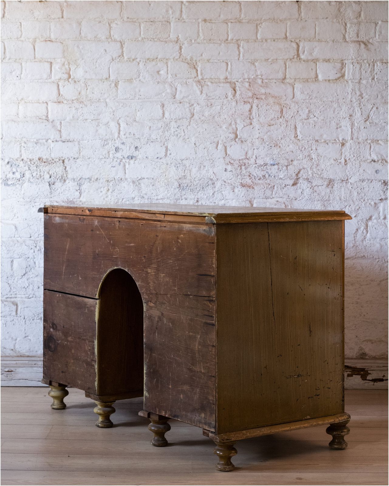 19th Century Welsh Dresser Base In Original Scumble Glaze (819) photo for sale