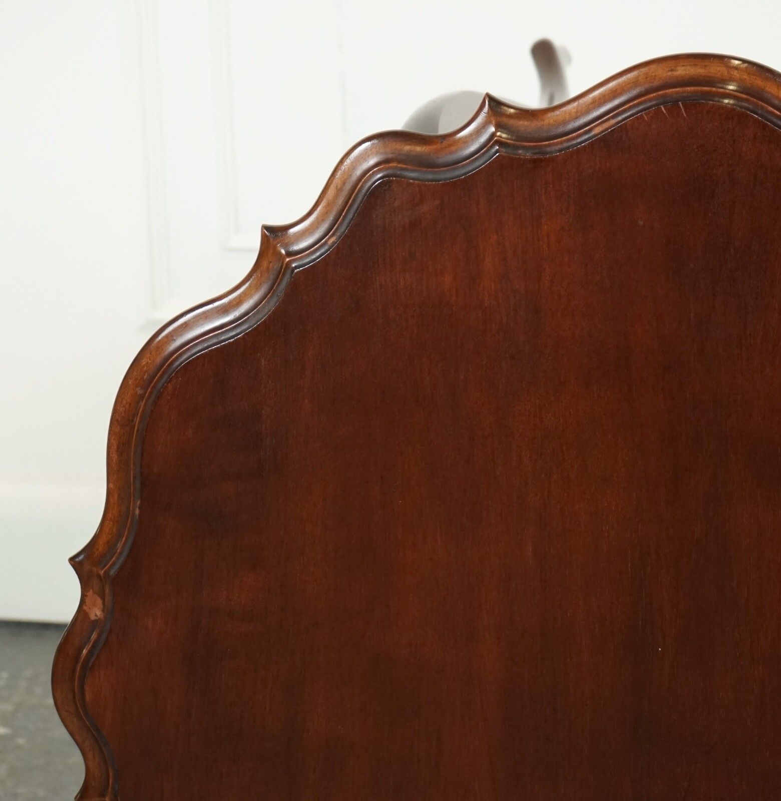 495.0 Edwardian Walnut Side End Occasional Centre Table J1 photo