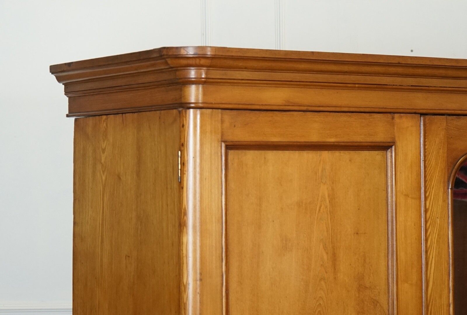 Late Antique Victorian Oak Triple Wardrobe Made By Marsh Jones & Cribb Circa1890 photo Furniture