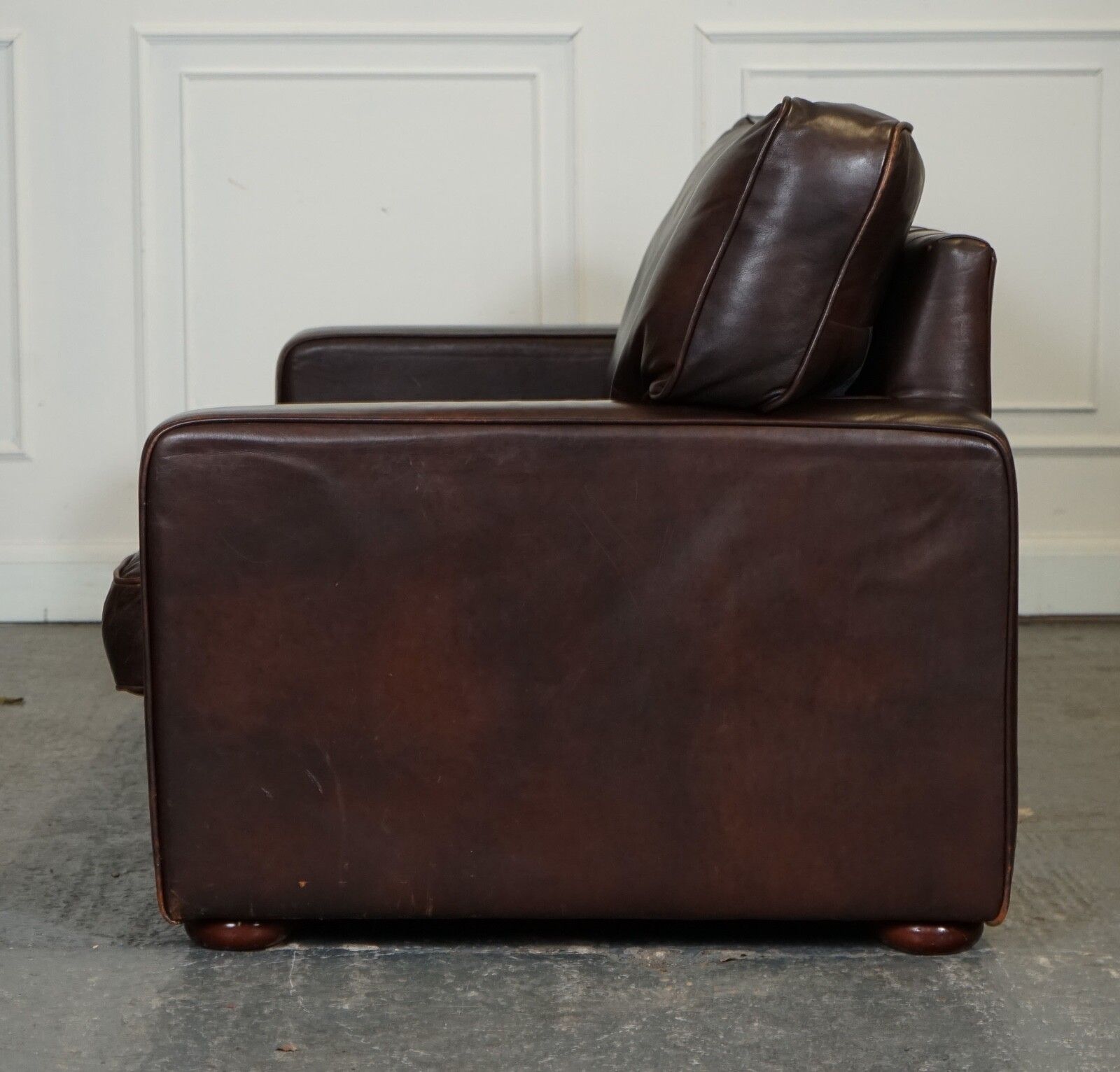 850.0 Vintage Distressed Brown Leather Two To Three Seater Sofa photo